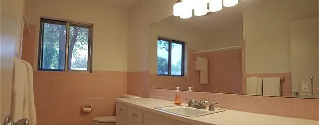 1439 Highland Dr — Photo 13