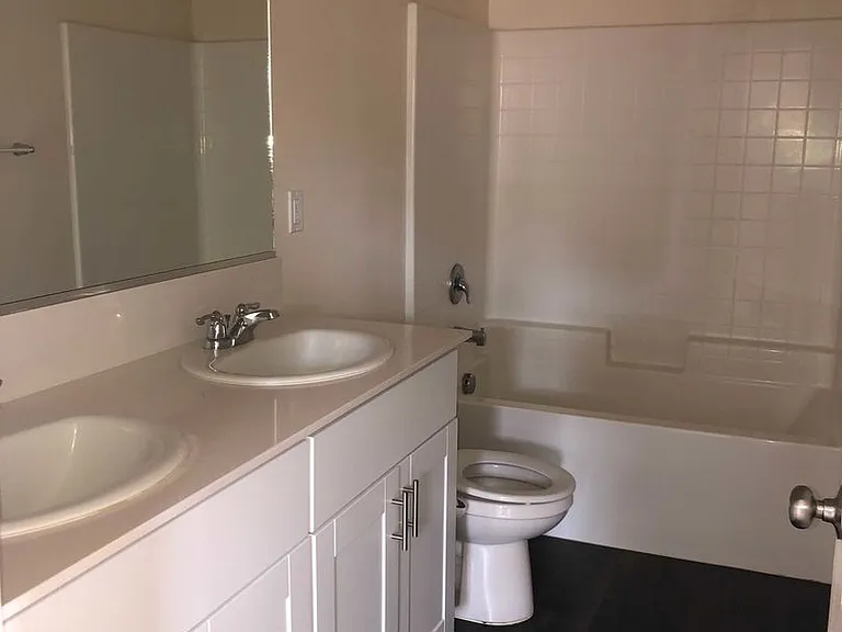 4259 Theresa Ln — Photo 10