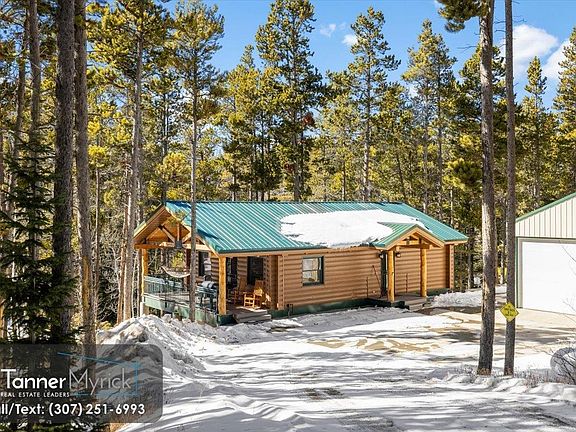 3rd image of 2125 Hogadon Rd