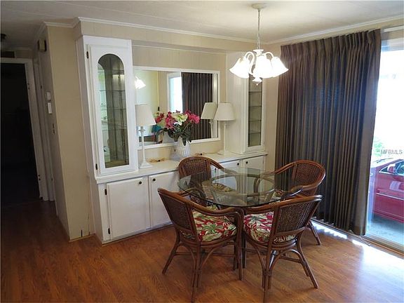 4th image of 304 Tropic Dr