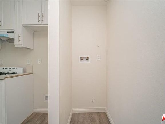 4th image of 7317 Tujunga Ave