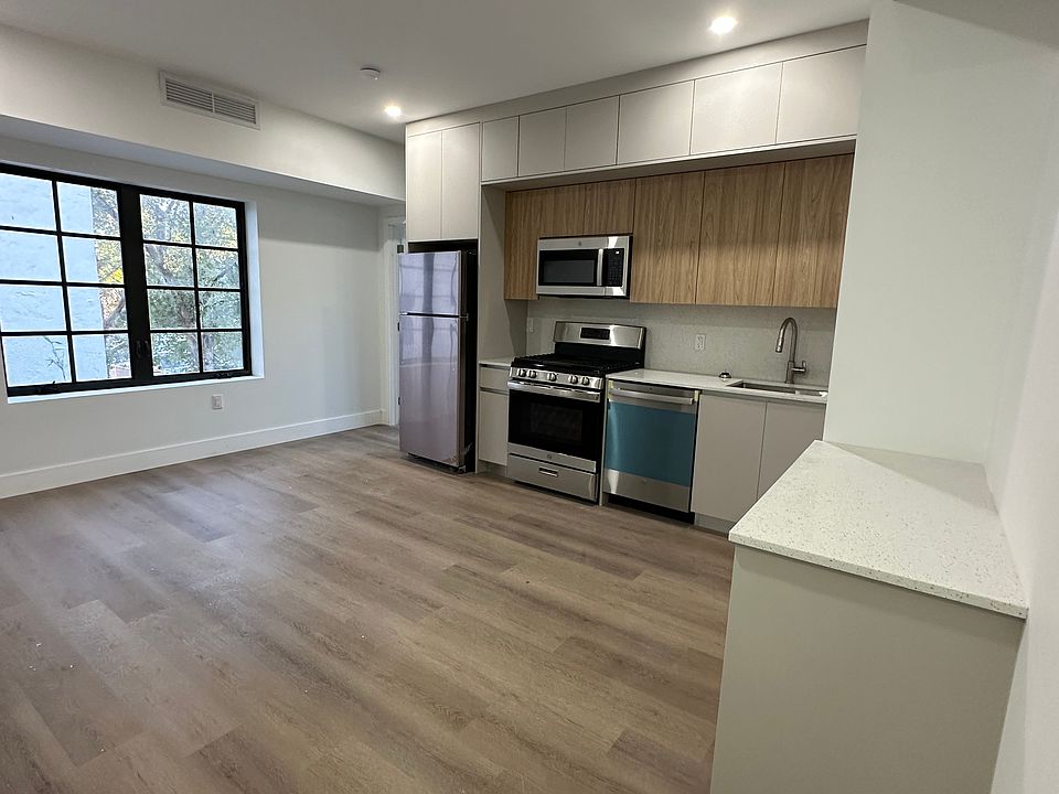 1st image of 1619 Jefferson Ave APT 4