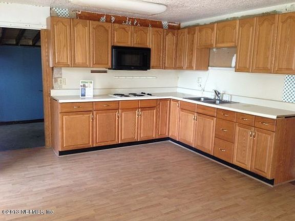 3rd image of 428 Ameca Ave