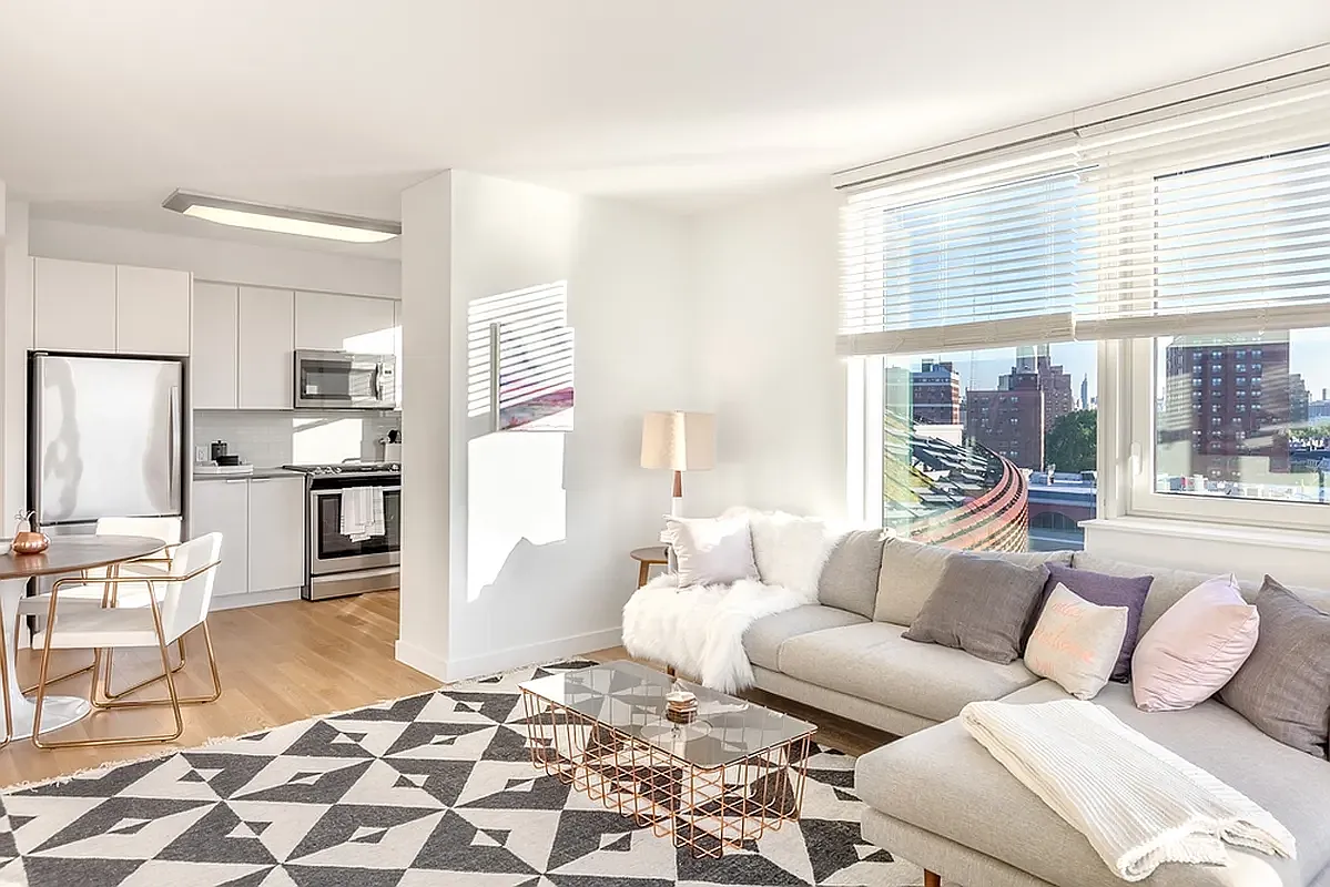 212 South Oxford Street 4B