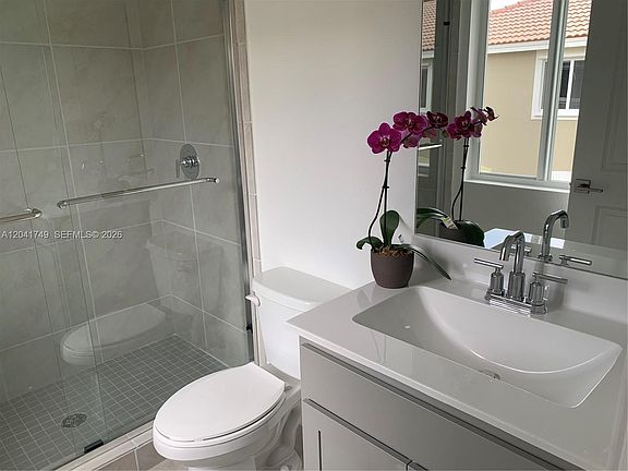3rd image of 1068 SE 24th Ave #1068