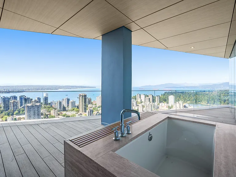 1568 Alberni St #Penthouse 3 — Photo 14
