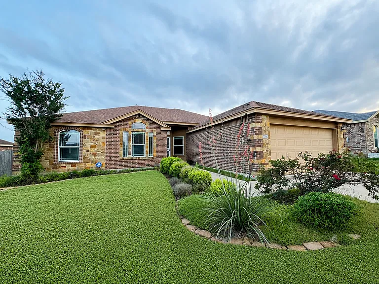 3100 Rockwall Dr — Photo 1
