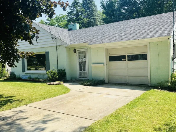 900 Bretton Rd, Lansing, MI 48917