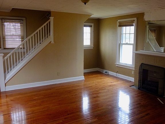 2nd image of 1 Hillcrest Dr