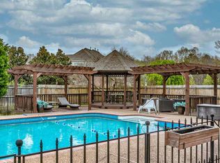 9594 Drayton Hall Ln, Germantown, TN 38139