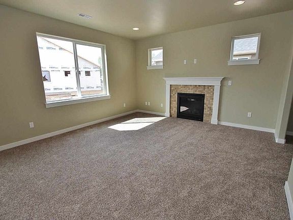 4th image of 1511 S Blanca Ave
