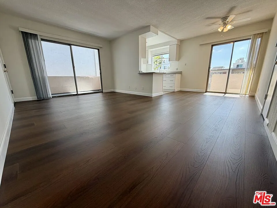 3 bed, 2.0 bath, 1600 sqft, $4,250 — Photo 4