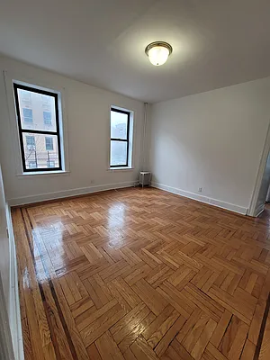 Rented by R New York | media 11