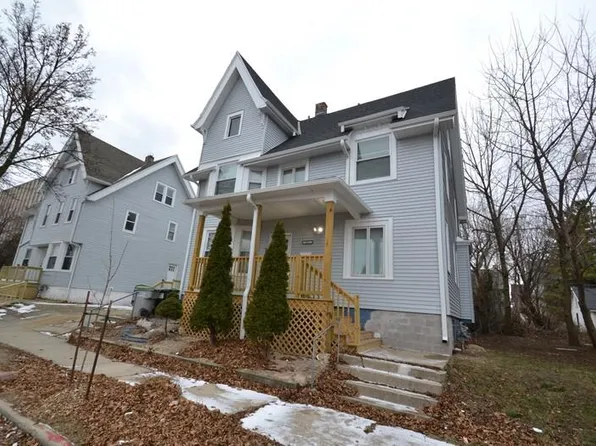 1011 North 21st STREET, Milwaukee, WI 53233