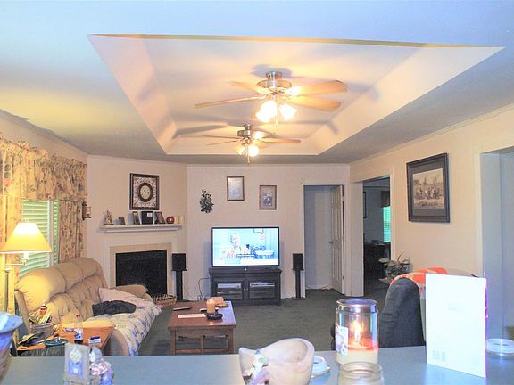 5th image of 366 Osage Ln