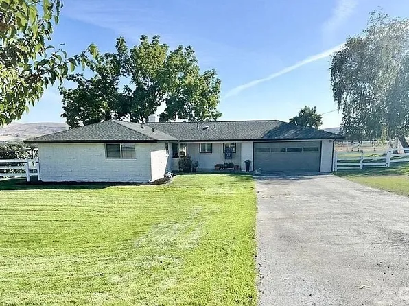 1110 Nagler Road, Selah, WA 98942