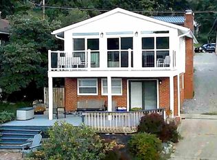 1094 Maple Lake Rd, Bridgeport, WV 26330