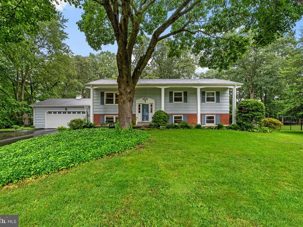 127 Drexel Dr, Millersville, MD 21108