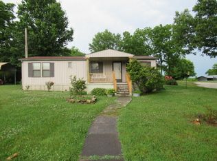 1163 E Elm St, Morrisville, MO 65710