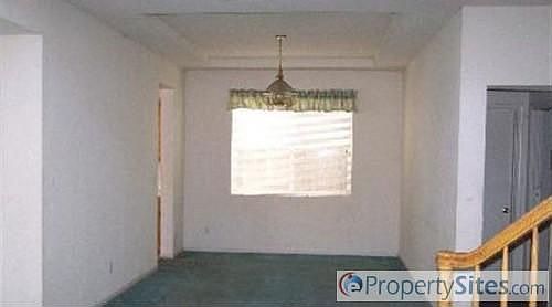 4th image of 1 Deer Hill Ct