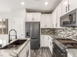 10318 Glimmering Star Dr, Las Vegas, NV 89178