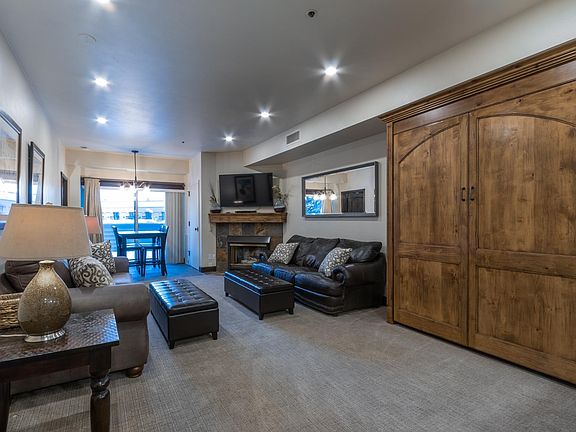 2nd image of 1415 Lowell Ave #142