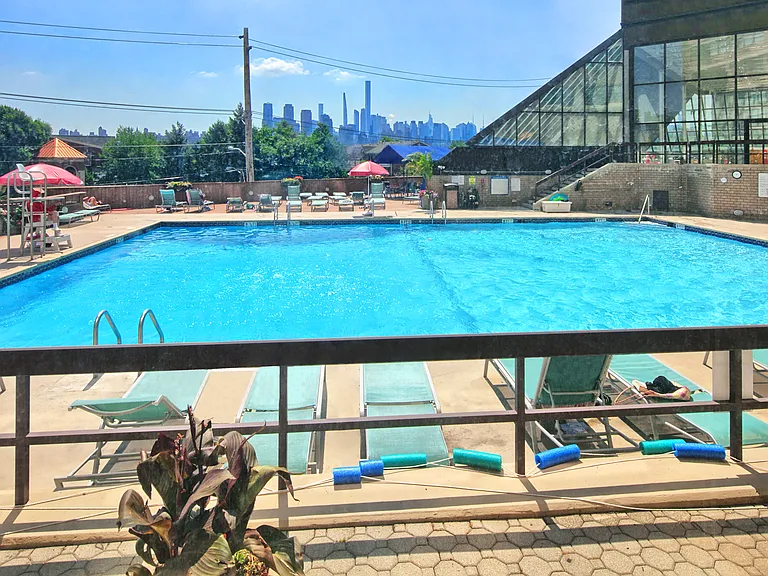 7004 Kennedy Blvd E #38AA — Photo 24