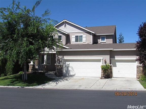 2nd image of 207 Waters Edge Dr