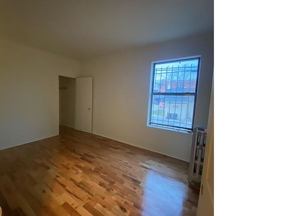 5th image of 6715 S Blackstone Ave #1
