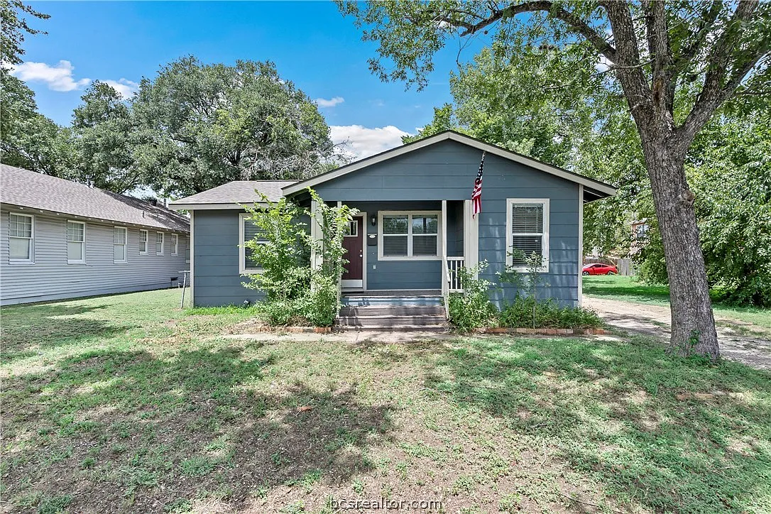 2 bed, 816 sqft, $1,675 — Photo 1
