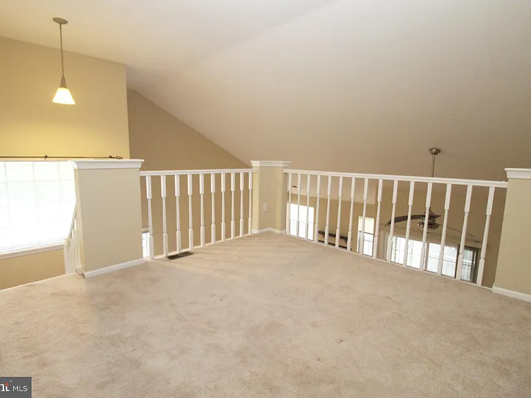 262 Andover Pl — Photo 21