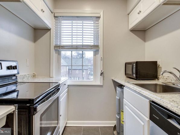 3923 Pennsylvania Ave SE APT 301