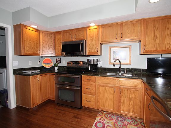4th image of 5577 Brighton Hill Ln