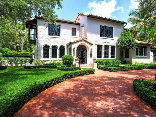 1822 Country Club Prado, Coral Gables, FL 33134