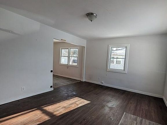 2nd image of 3304 Sheffer Ave