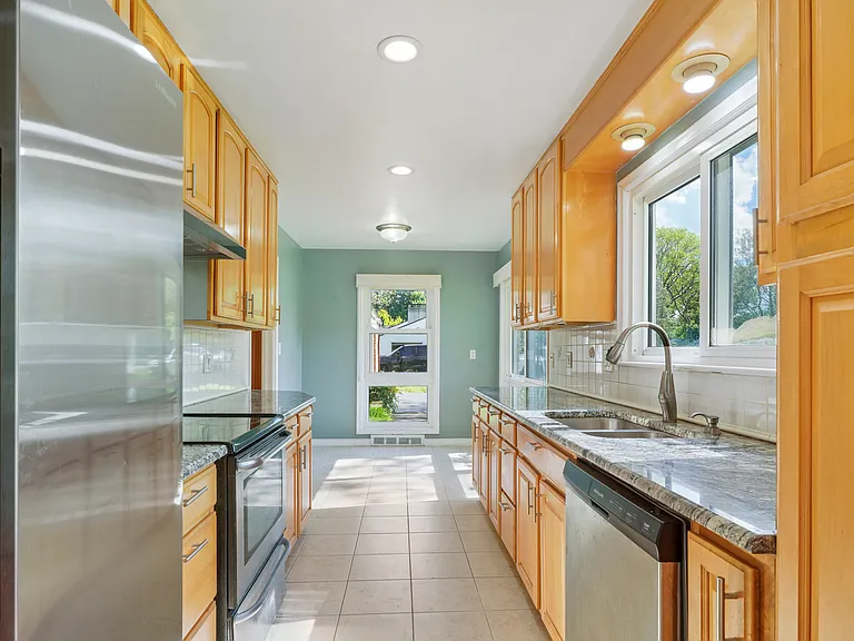 6843 E Dartmoor Rd — Photo 7