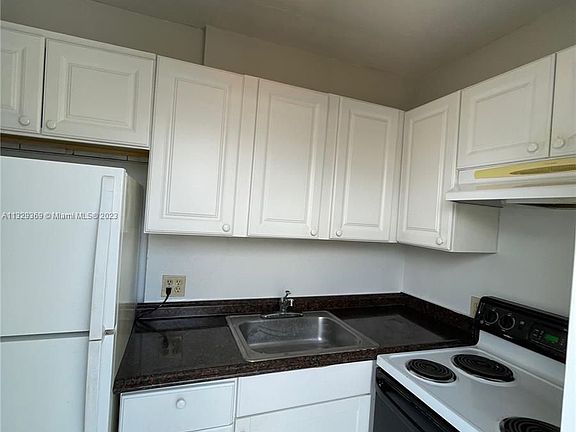 4th image of 5550 NE 20th Ter APT 2