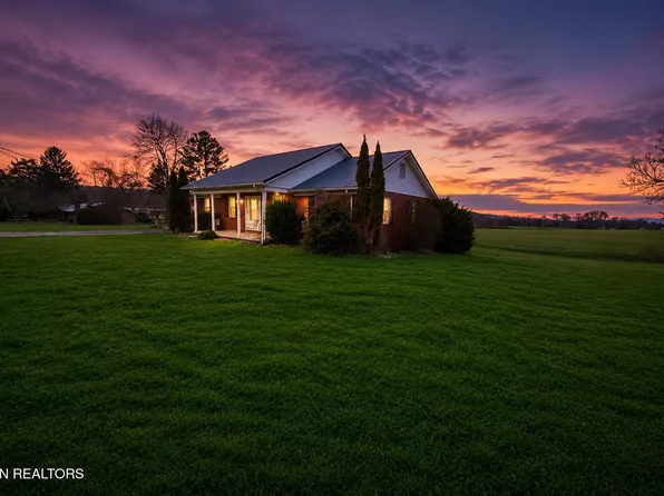 224 Walnut Hill Ln, Ewing, VA 24248