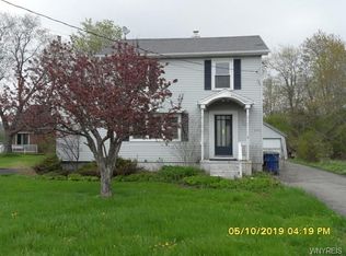 340 S Forest Rd, Williamsville, NY 14221