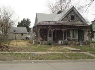 206 S Grand Ave, Sedalia, MO 65301