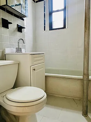 Rented by MySpaceNYC | media 17