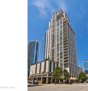 200 W Grand Ave APT 1402, Chicago, IL, 60654