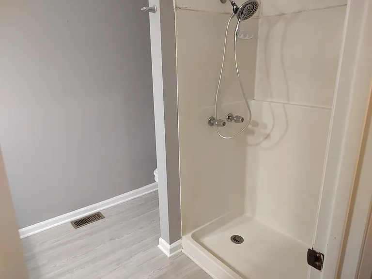 130 Milacron Dr #130 — Photo 9
