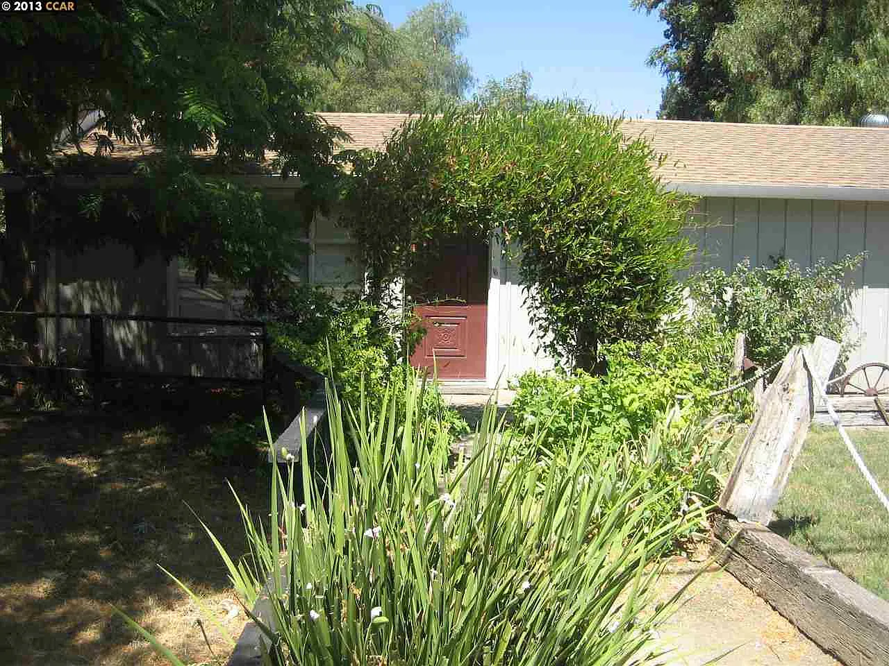 1647 Matheson Rd photo 1