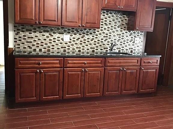 3rd image of 14 Saint George Ave #1
