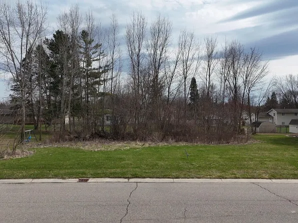 4470 Daniel Dr, Grand Blanc, MI 48439