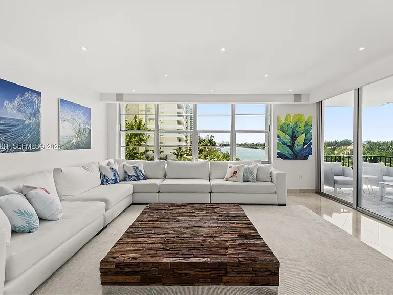 5640 Collins Ave #4D — Photo 4