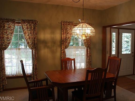 5th image of 6473 Woodtrail Ct