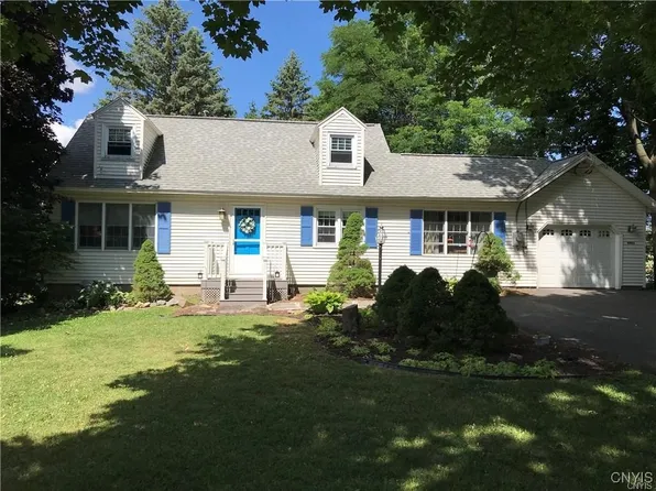 4455 Limeledge Rd, Marcellus, NY 13108