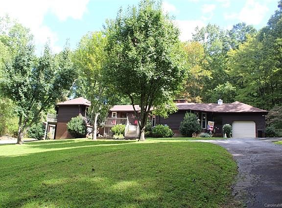 4th image of 3841 Statesville Rd